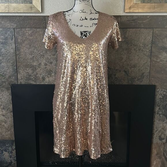 Lulus Dresses & Skirts - Lulus